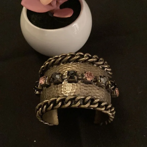 Bronze slip on heavy metal bracelet - Picture 2 of 5